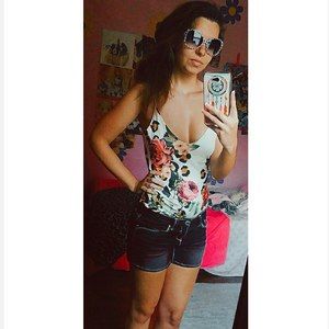 Meet your Posher, Rachel